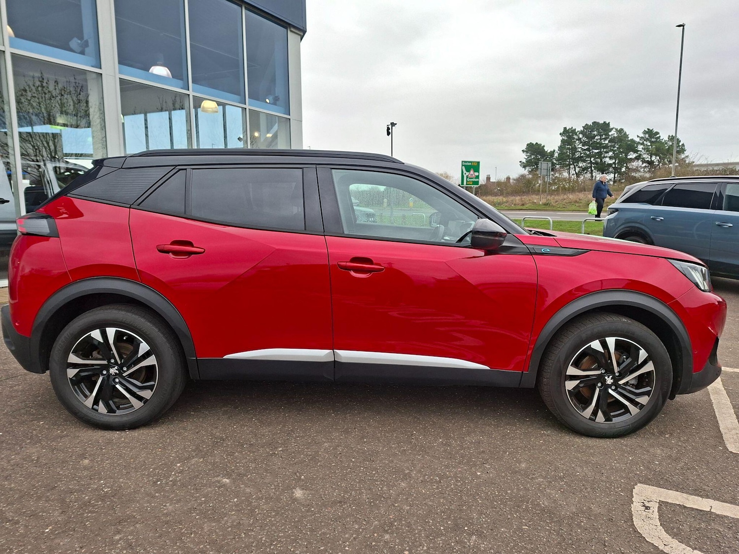 Used Peugeot 2008 2022 for sale - 77671523: Photo 2