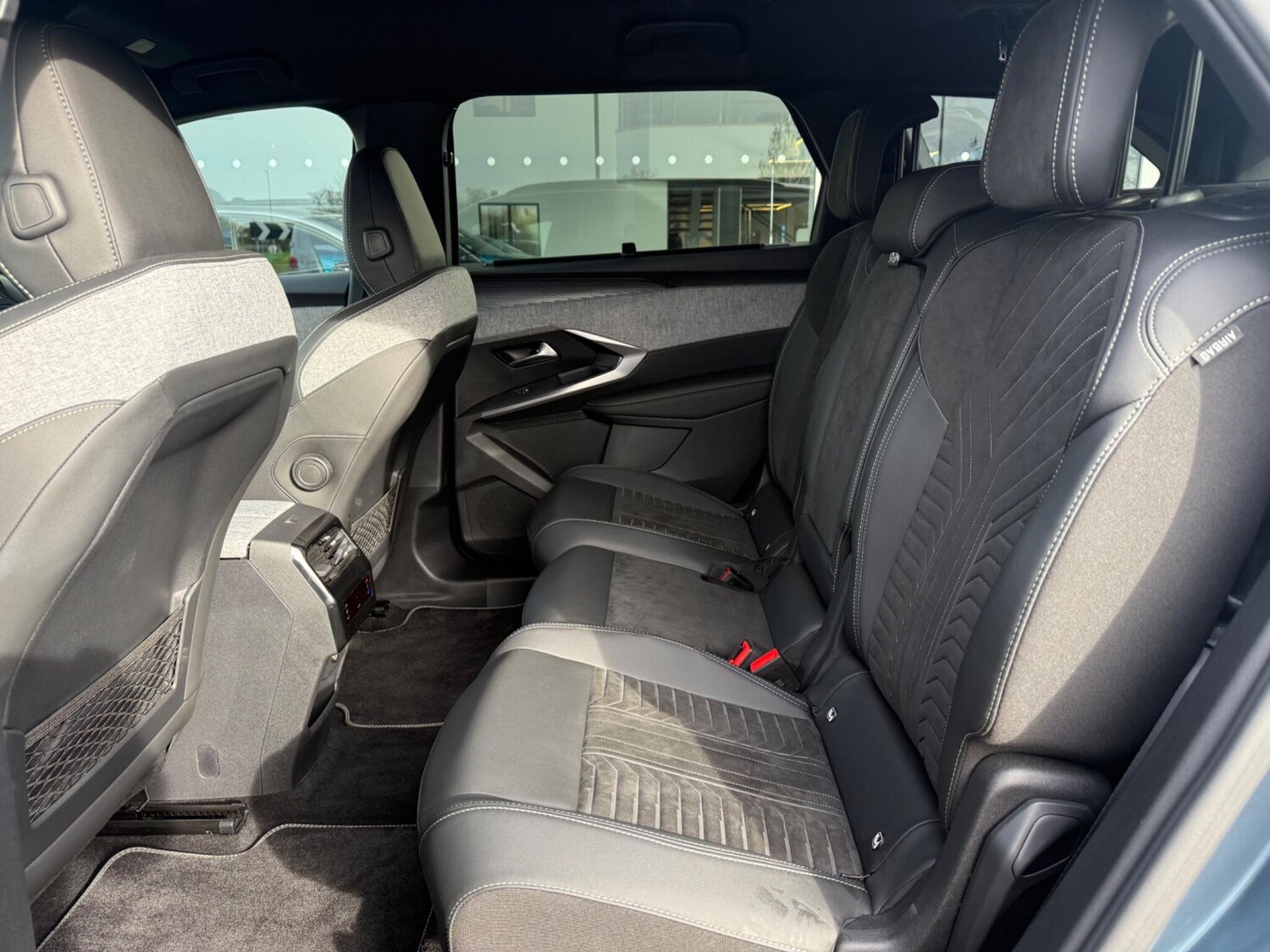 Used Peugeot 5008 2024 for sale - 77413211: Photo 50