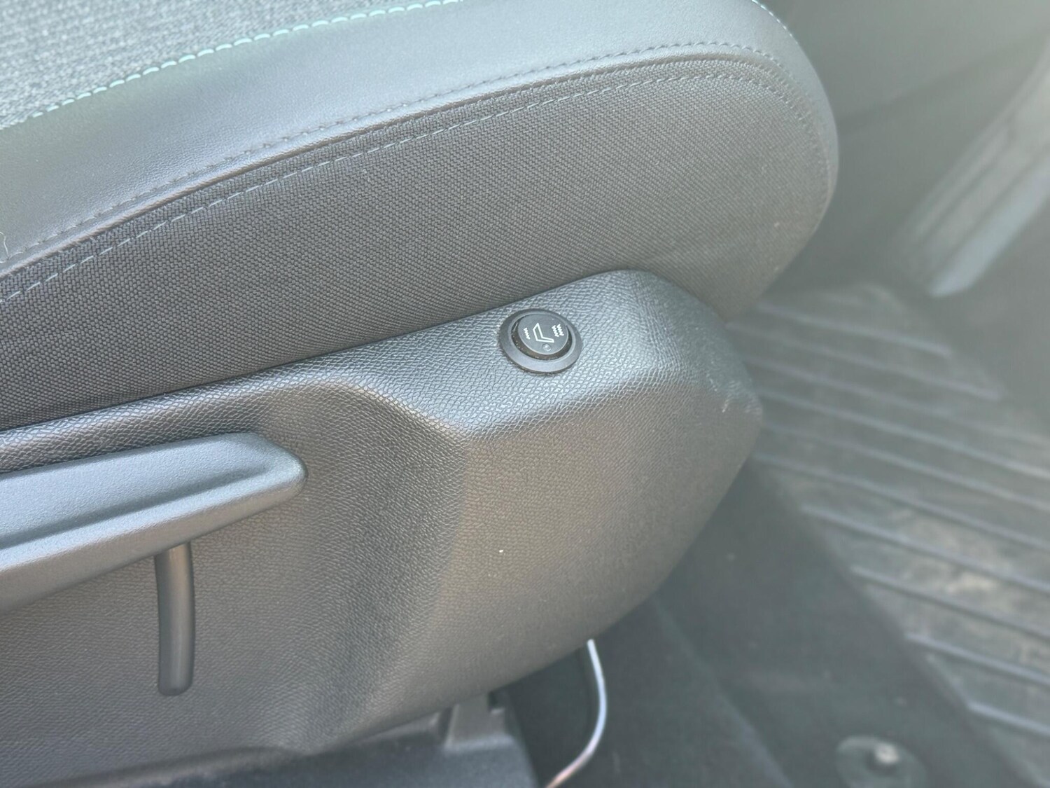 Used Peugeot 3008 2023 for sale - 77413213: Photo 31