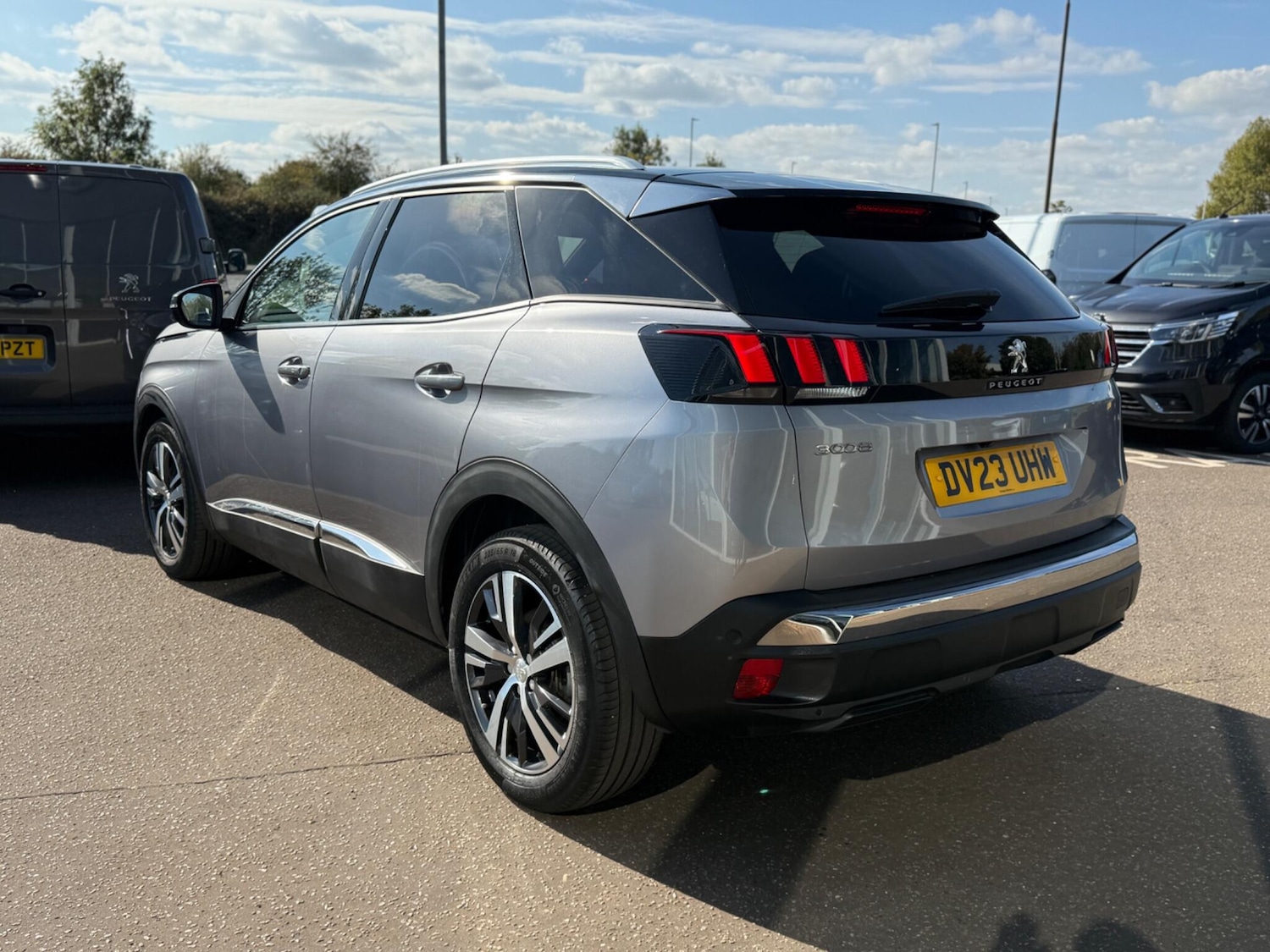 Used Peugeot 3008 2023 for sale - 77413213: Photo 5