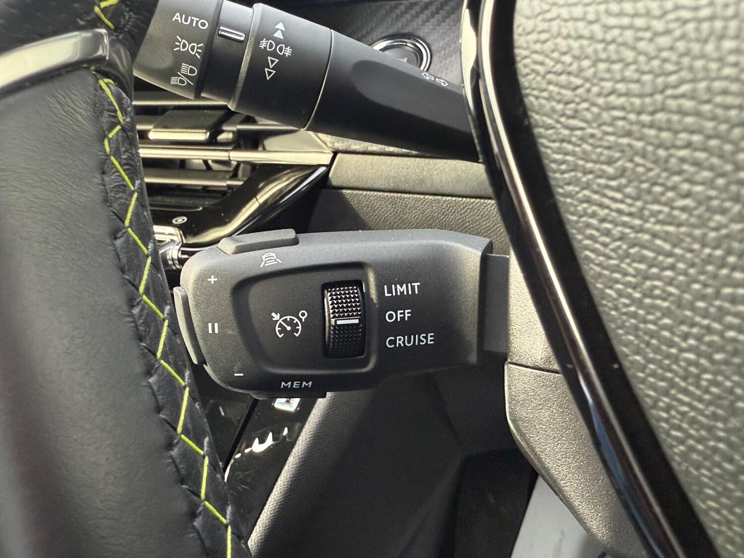 Used Peugeot 2008 2022 for sale - 77413191: Photo 17