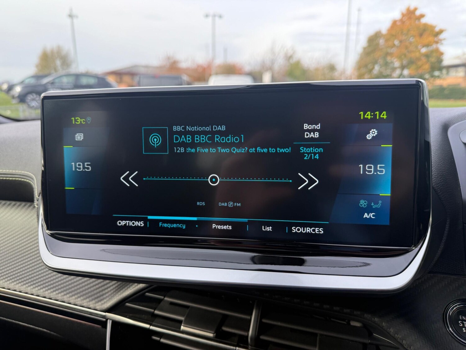 Used Peugeot 2008 2022 for sale - 77413191: Photo 32