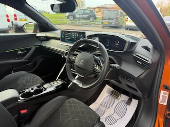 Used Peugeot 2008 2022 for sale - 77413191: Photo