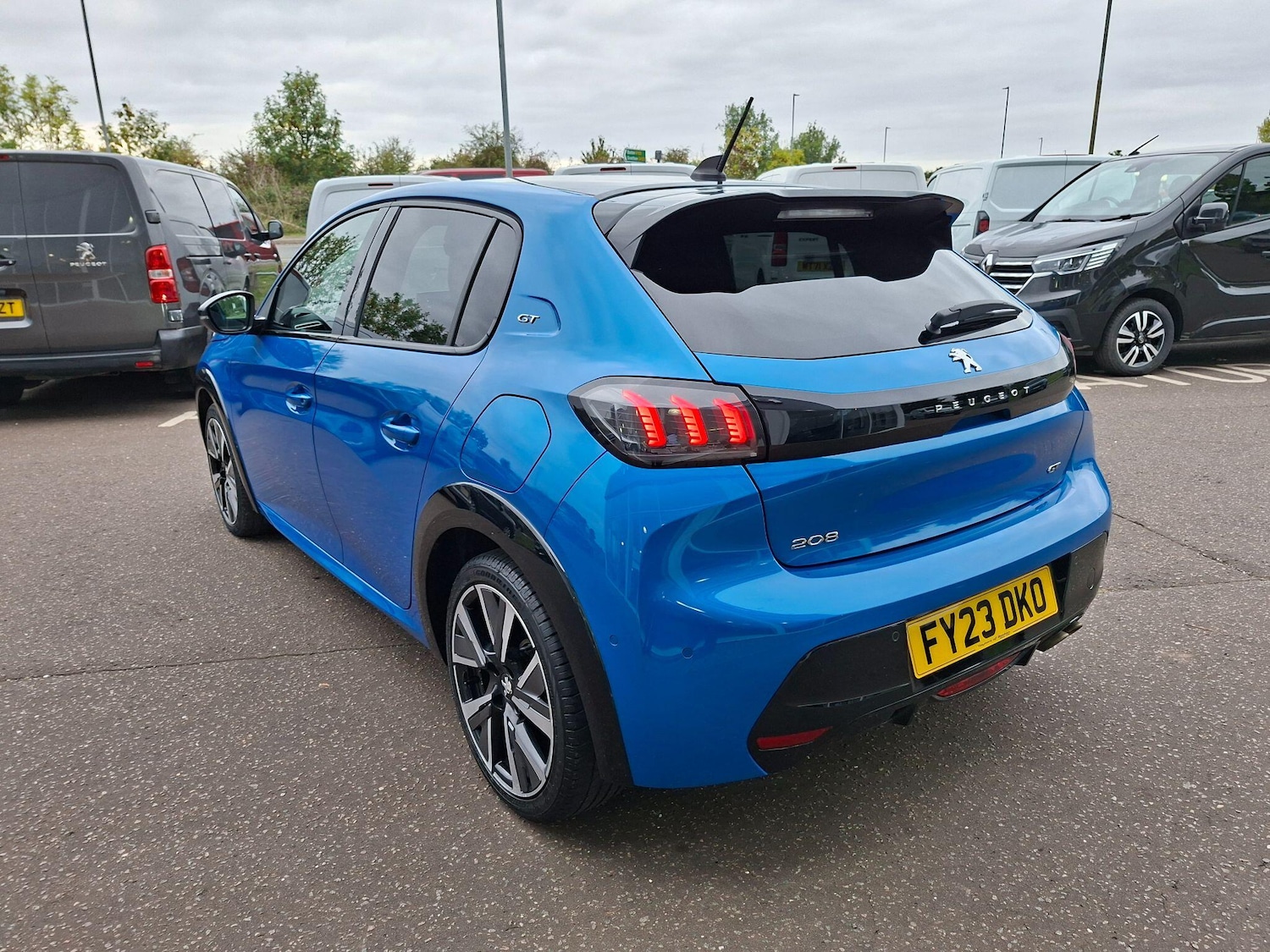 Used Peugeot 208 2023 for sale - 77413183: Photo 7