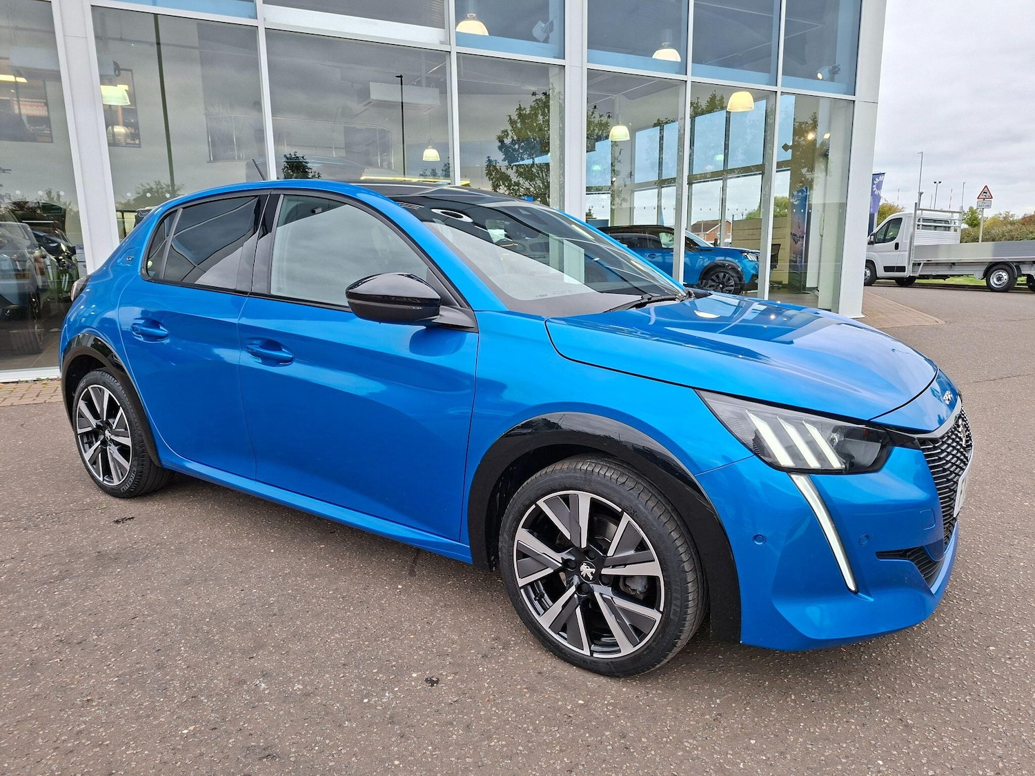 Used Peugeot 208 2023 for sale - 77413183: Photo 8