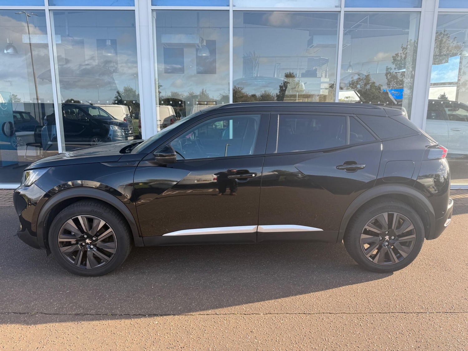 Used Peugeot 2008 2021 for sale - 77413180: Photo 10