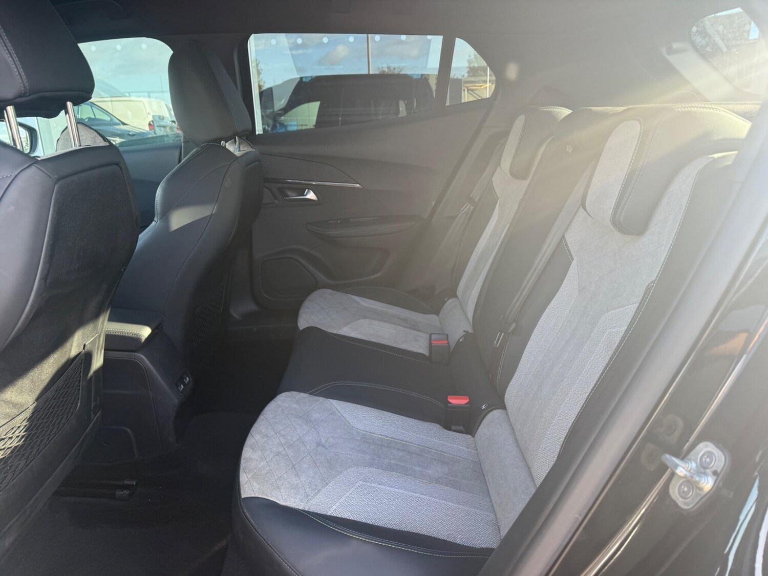 Used Peugeot 2008 2021 for sale - 77413180: Photo 12