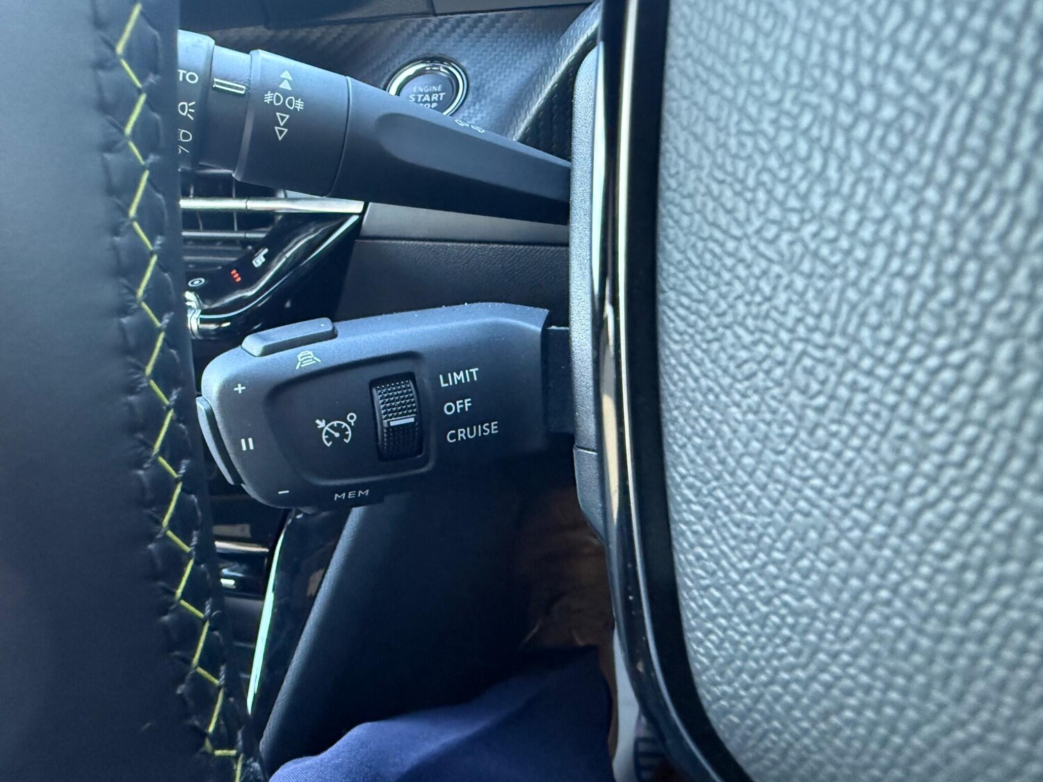 Used Peugeot 2008 2021 for sale - 77413180: Photo 15