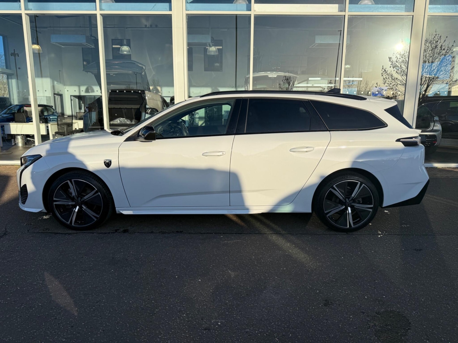 Used Peugeot 308 2024 for sale - 77413206: Photo 2