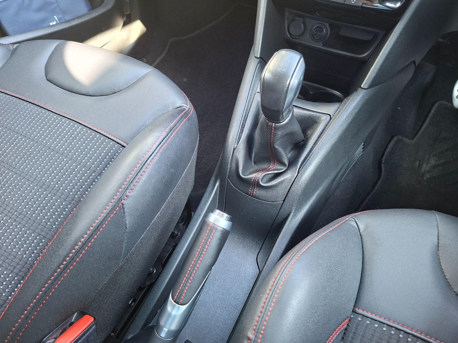 Used Peugeot 208 2018 for sale - 77768239: Photo 14