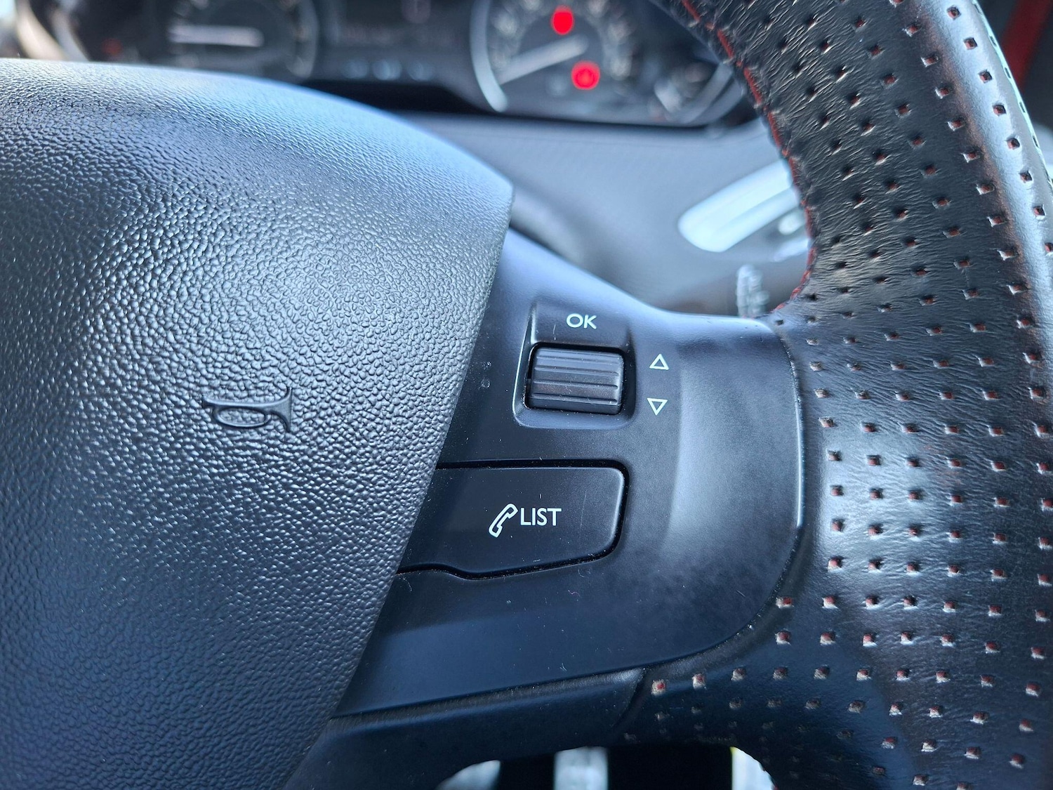 Used Peugeot 208 2018 for sale - 77768239: Photo 24