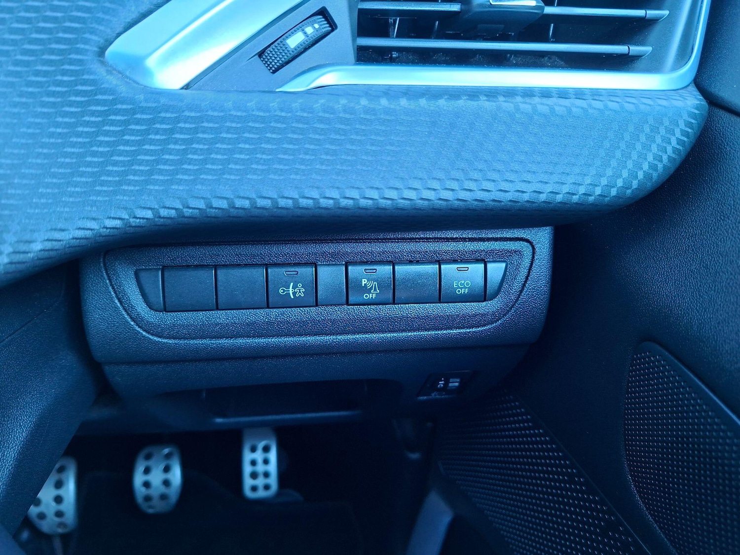 Used Peugeot 208 2018 for sale - 77768239: Photo 26