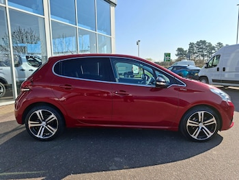 Used Peugeot 208 2018 for sale - 77768239: Photo