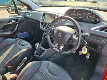 Used Peugeot 208 2018 for sale - 77768239: Photo