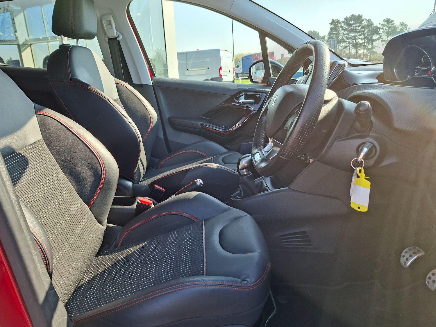 Used Peugeot 208 2018 for sale - 77768239: Photo 42