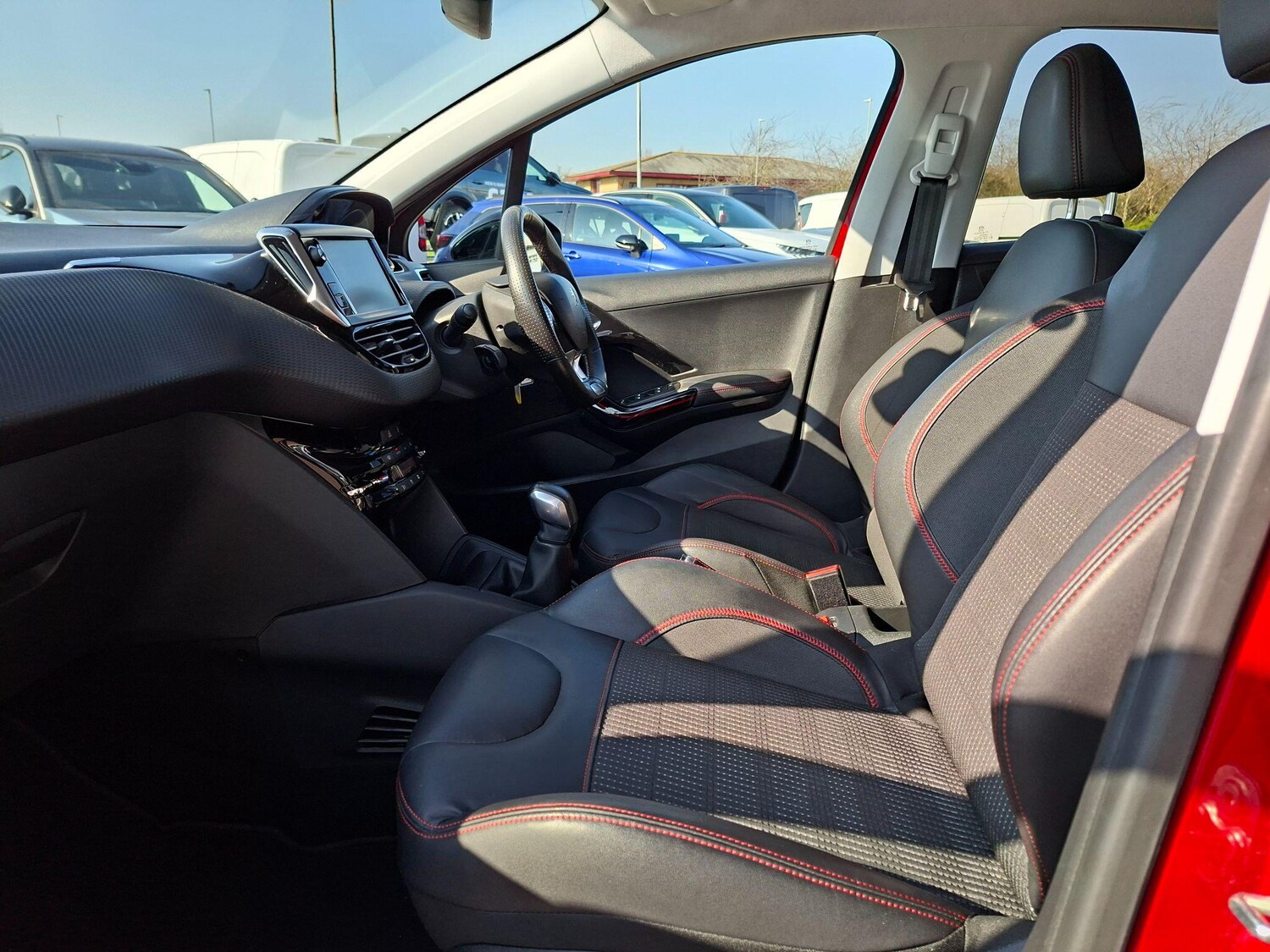 Used Peugeot 208 2018 for sale - 77768239: Photo 43
