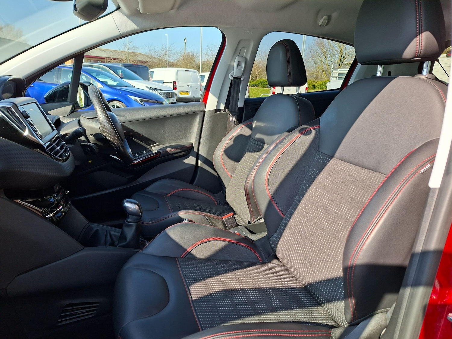 Used Peugeot 208 2018 for sale - 77768239: Photo 44