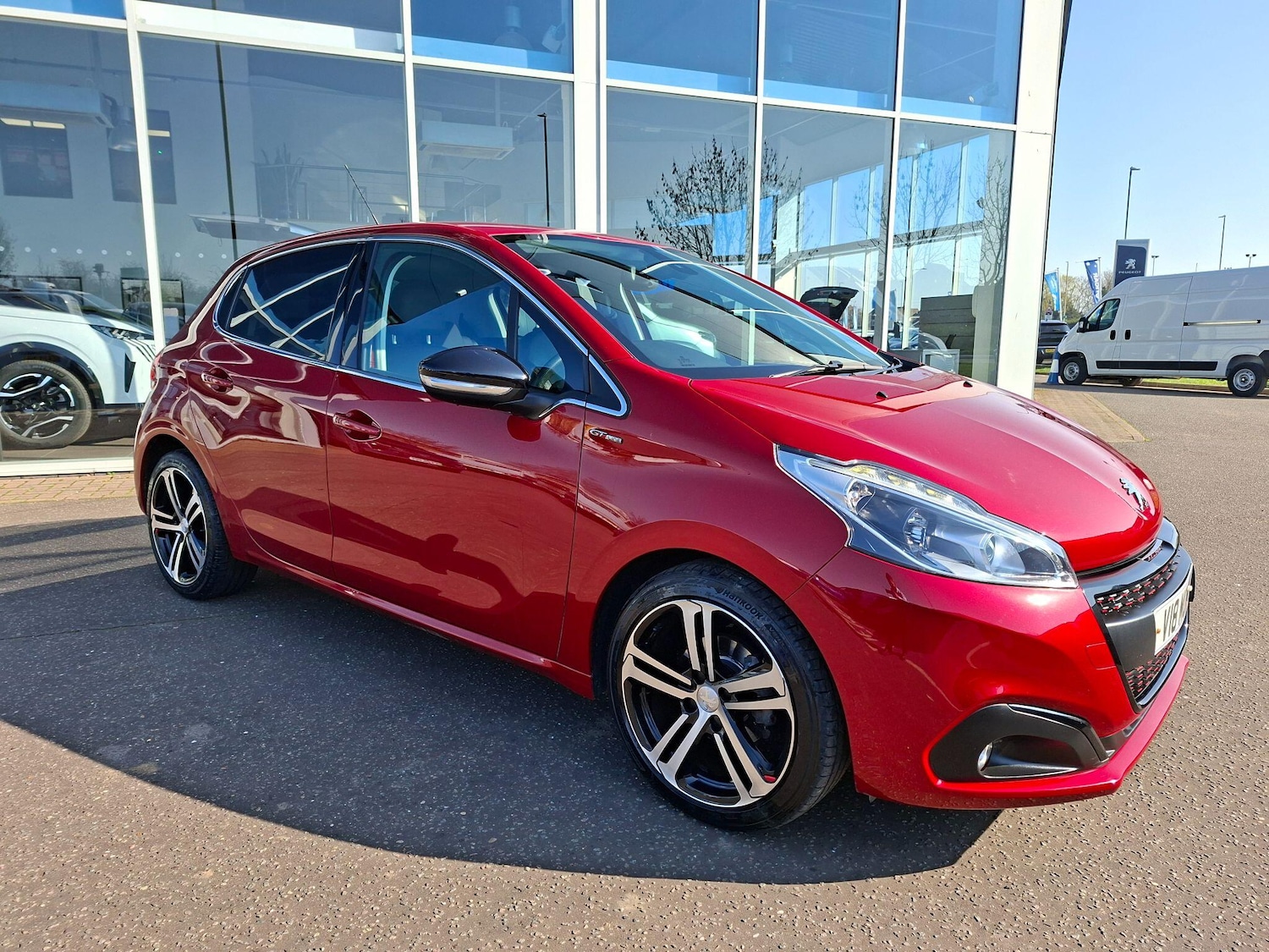 Used Peugeot 208 2018 for sale - 77768239: Photo 5