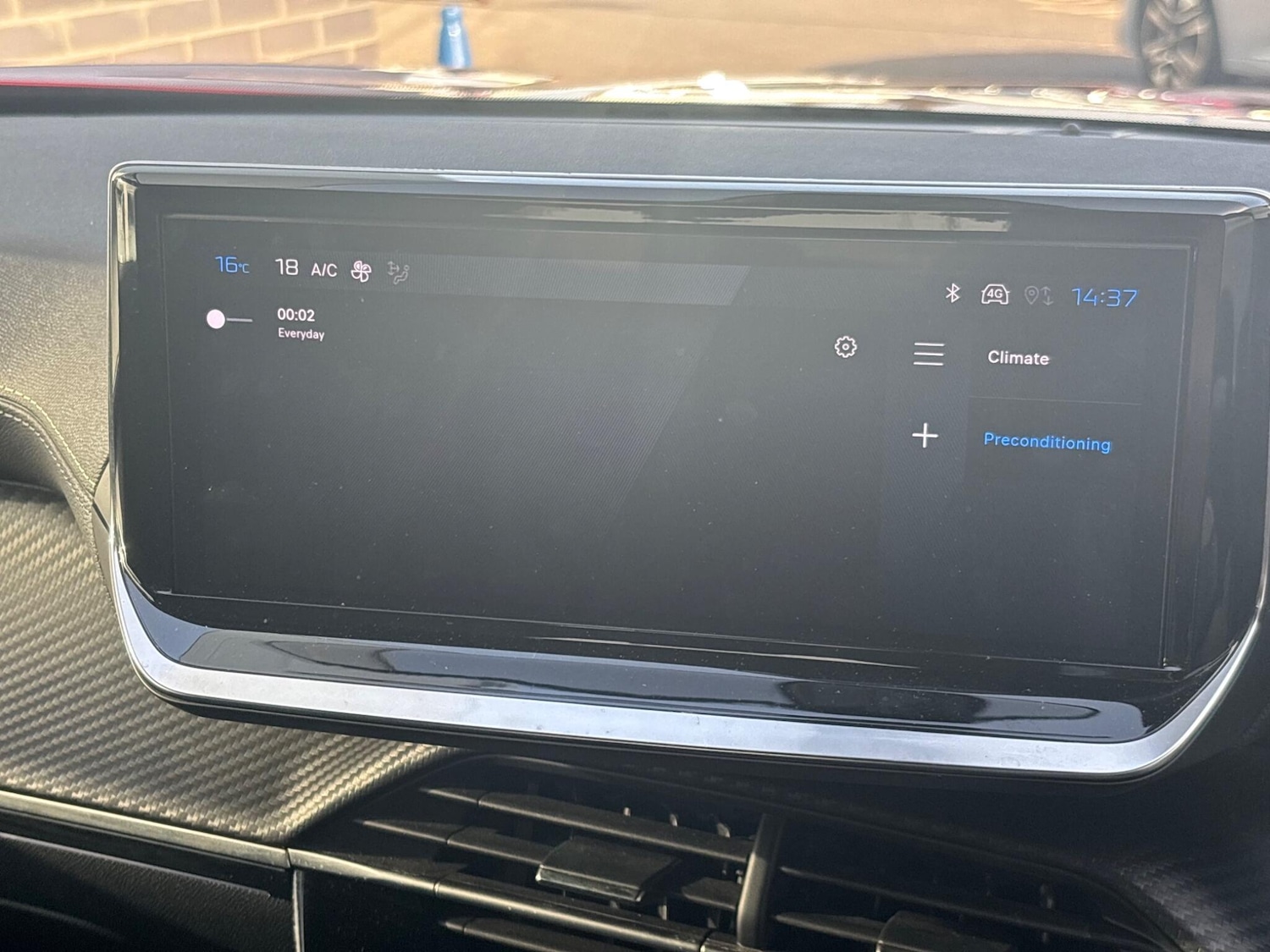 Used Peugeot E-2008 2024 for sale - 77671173: Photo 30