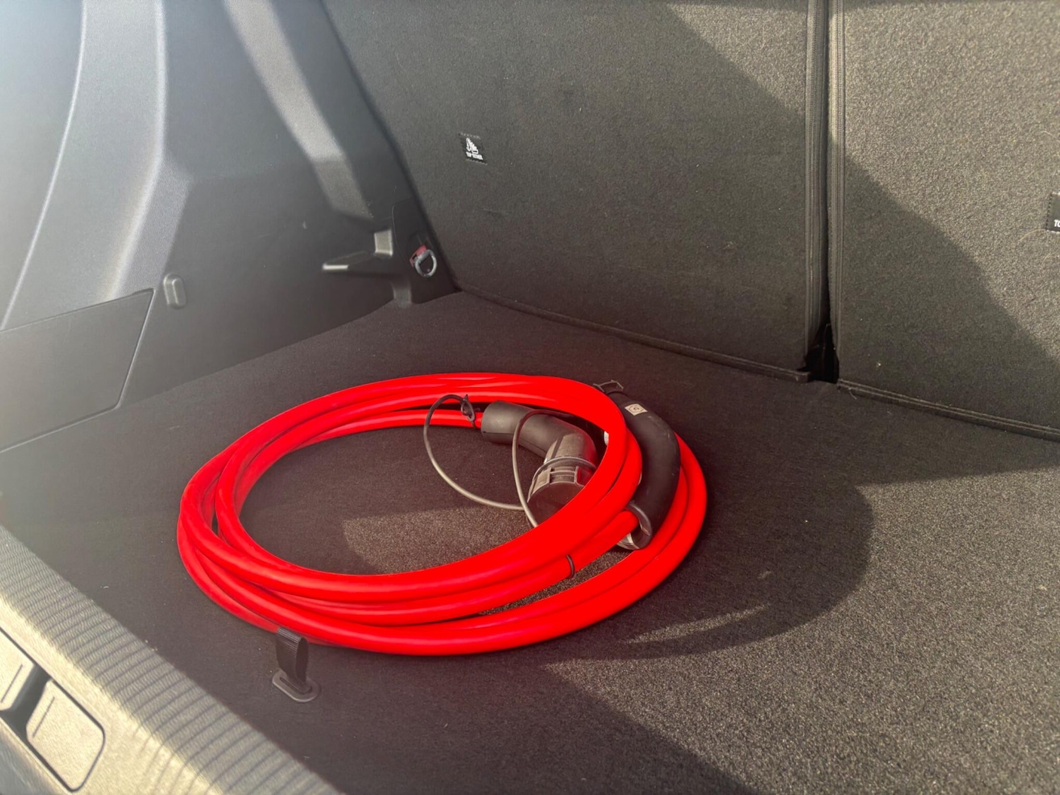 Used Peugeot E-2008 2024 for sale - 77671173: Photo 54