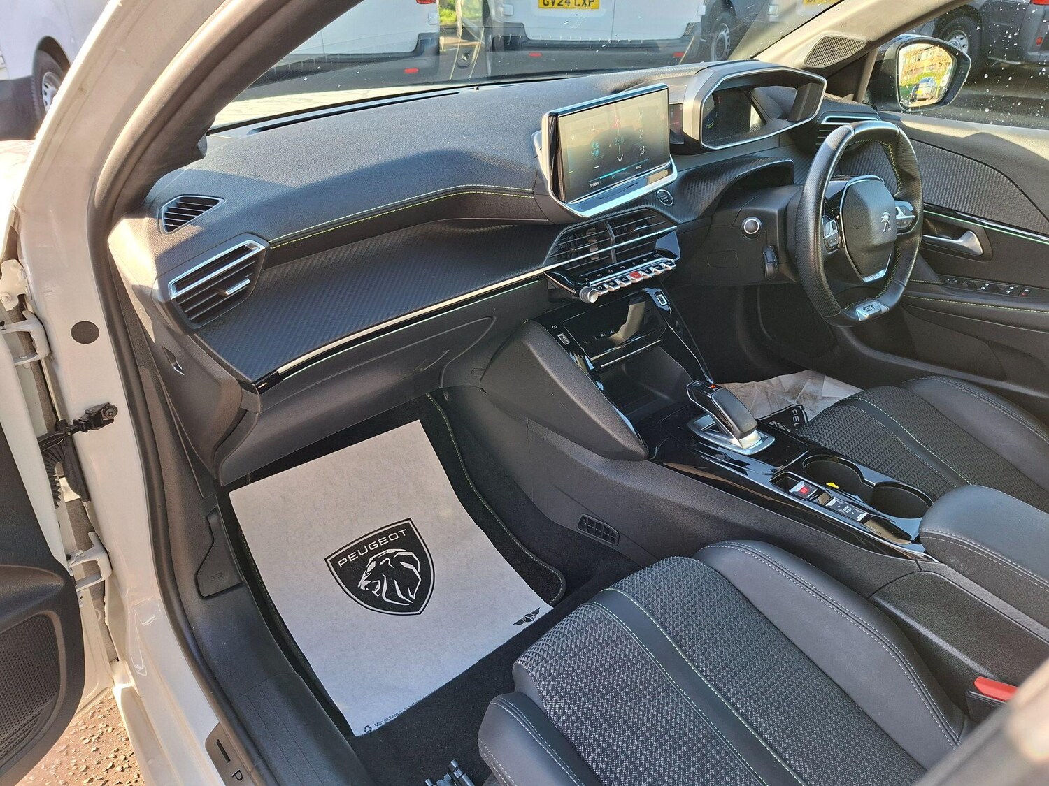 Used Peugeot 208 2021 for sale - 77413179: Photo 15