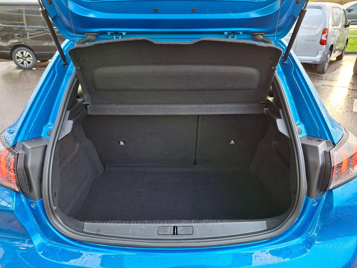 Used Peugeot 208 2023 for sale - 77413207: Photo 46