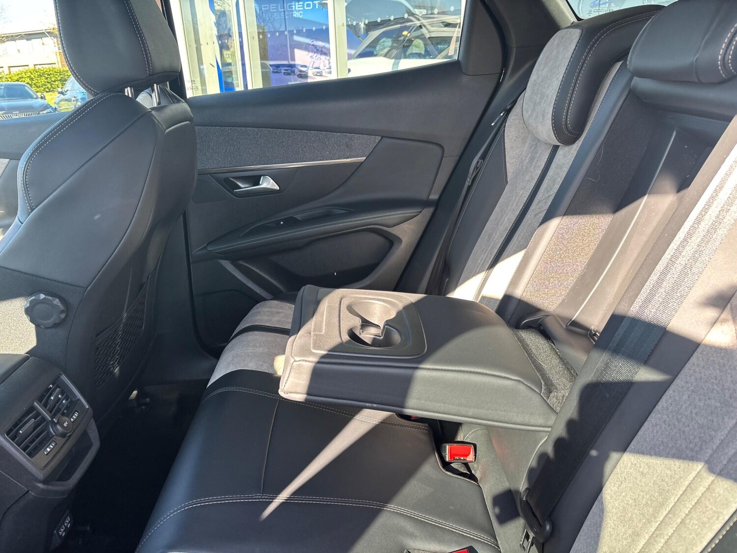 Used Peugeot 3008 2021 for sale - 77978001: Photo 16