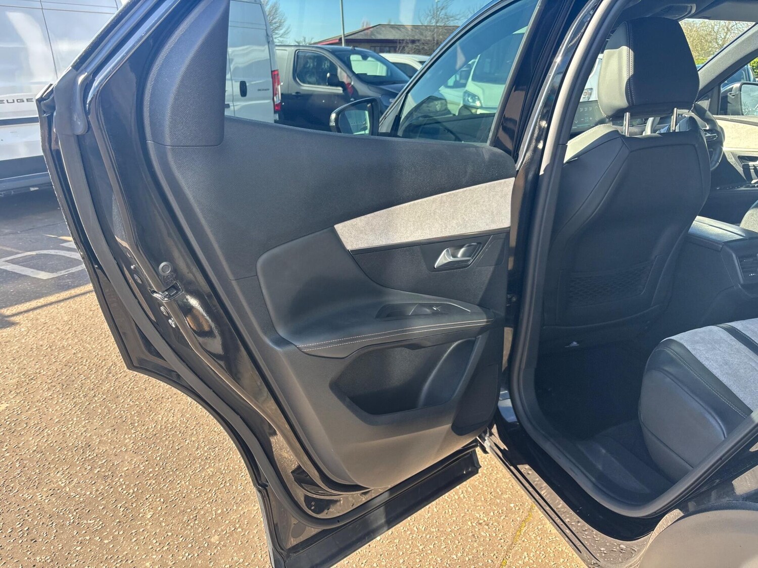 Used Peugeot 3008 2021 for sale - 77978001: Photo 21