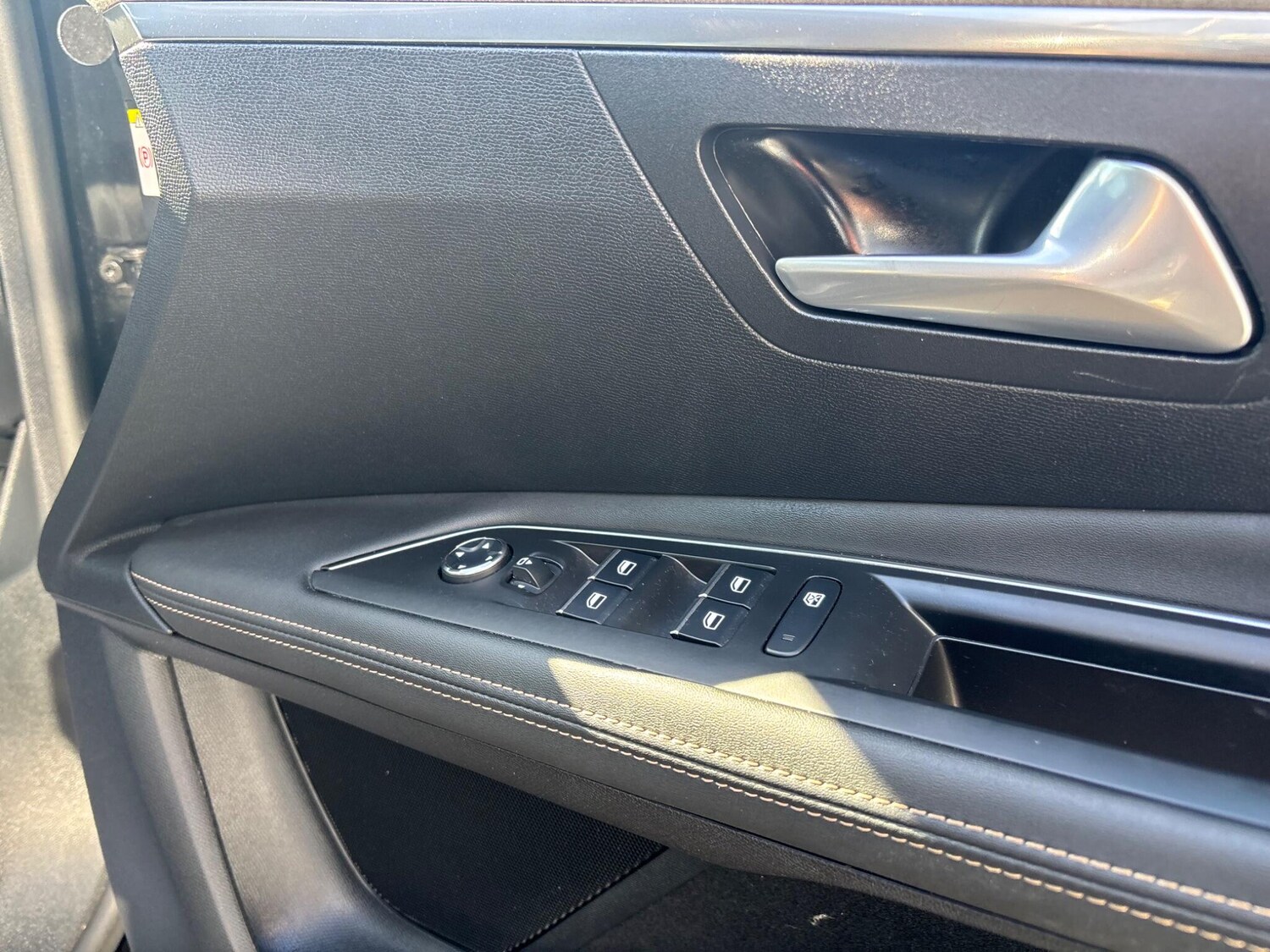 Used Peugeot 3008 2021 for sale - 77978001: Photo 22