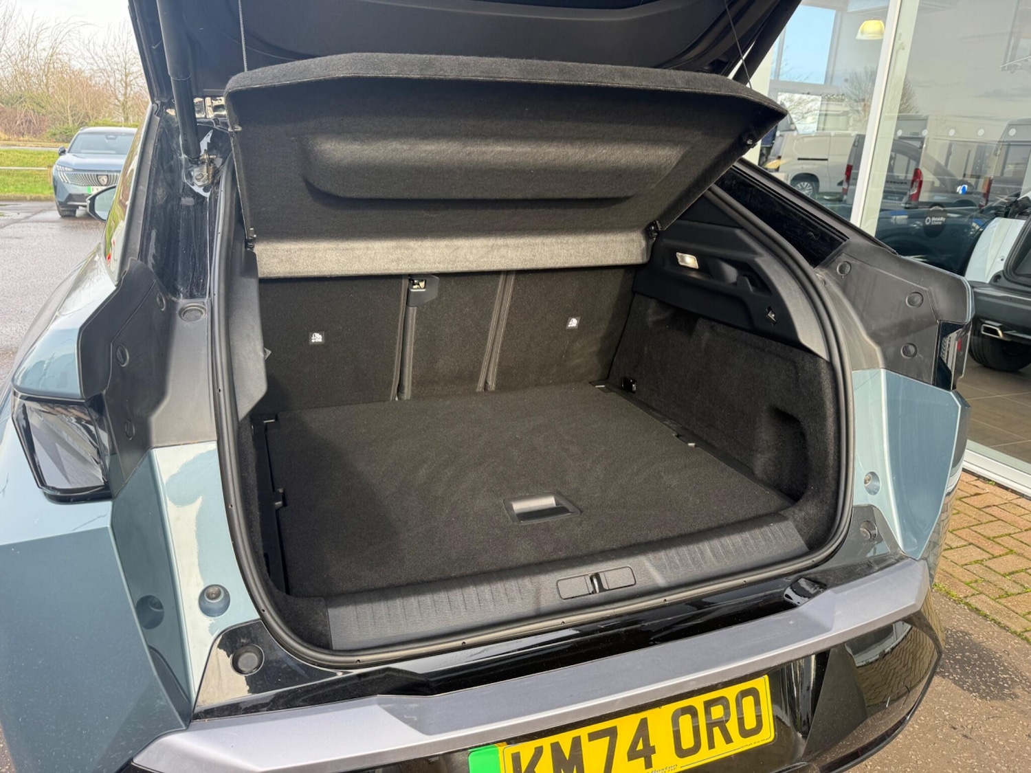 Used Peugeot E-3008 2024 for sale - 77538511: Photo 36