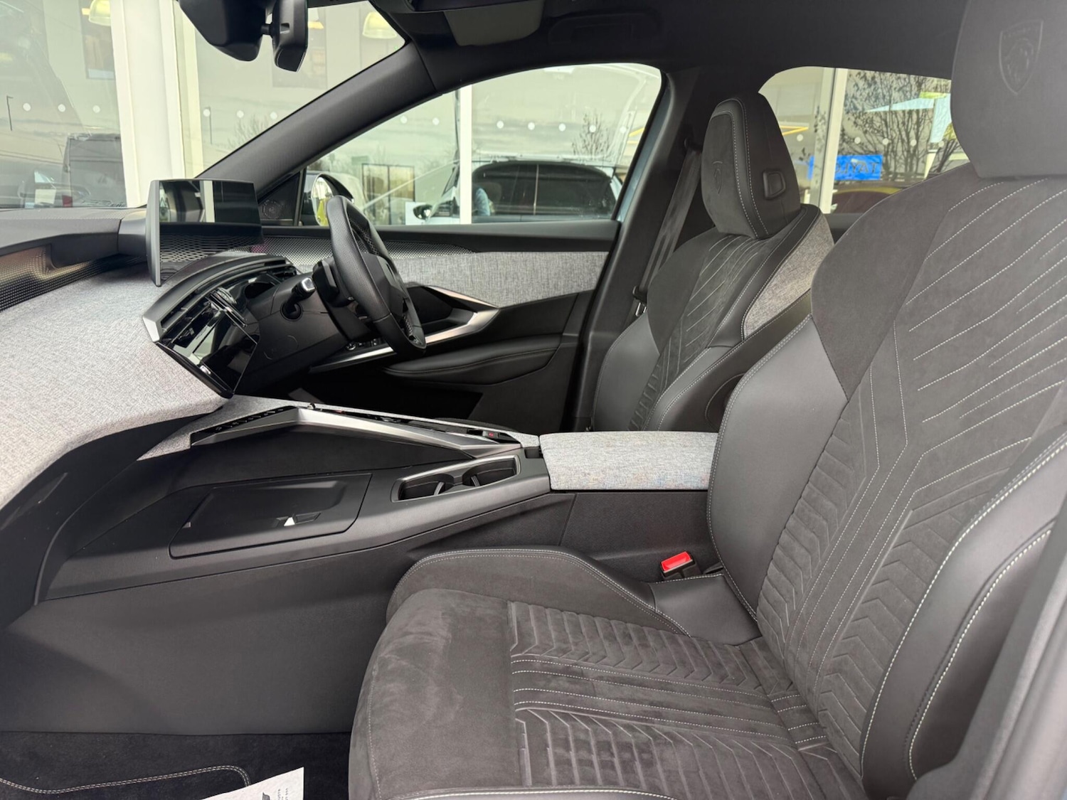 Used Peugeot E-3008 2024 for sale - 77538511: Photo 37