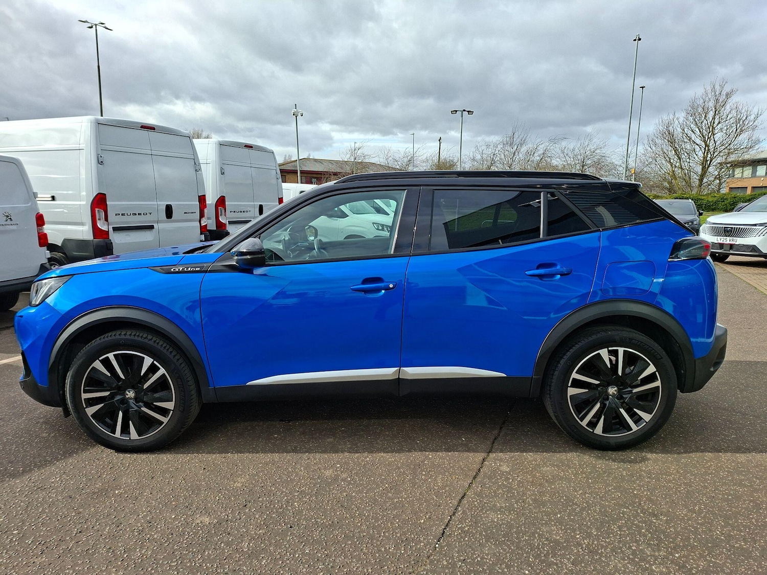 Used Peugeot 2008 2020 for sale - 77993315: Photo 11