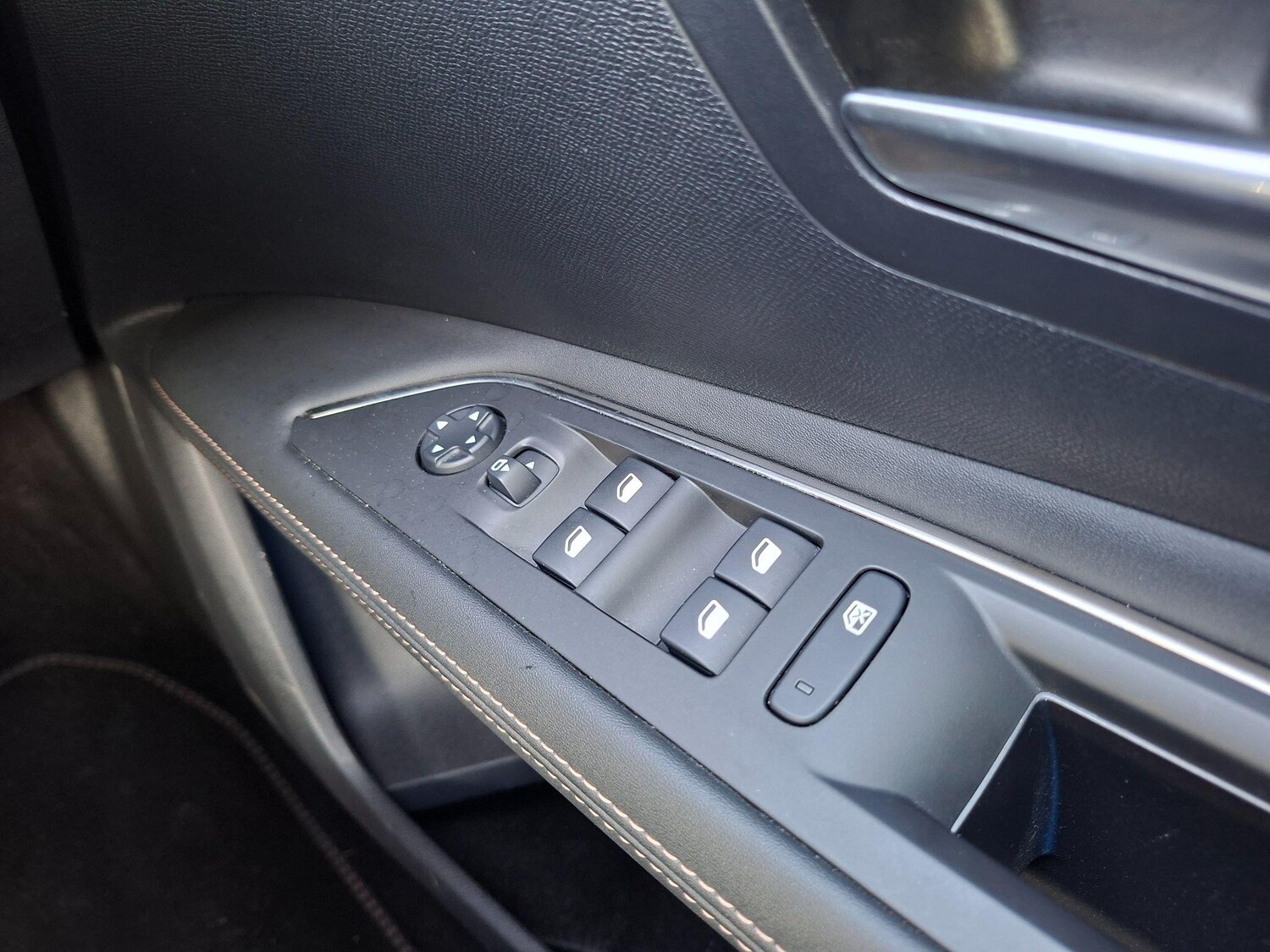 Used Peugeot 3008 2020 for sale - 77658883: Photo 30