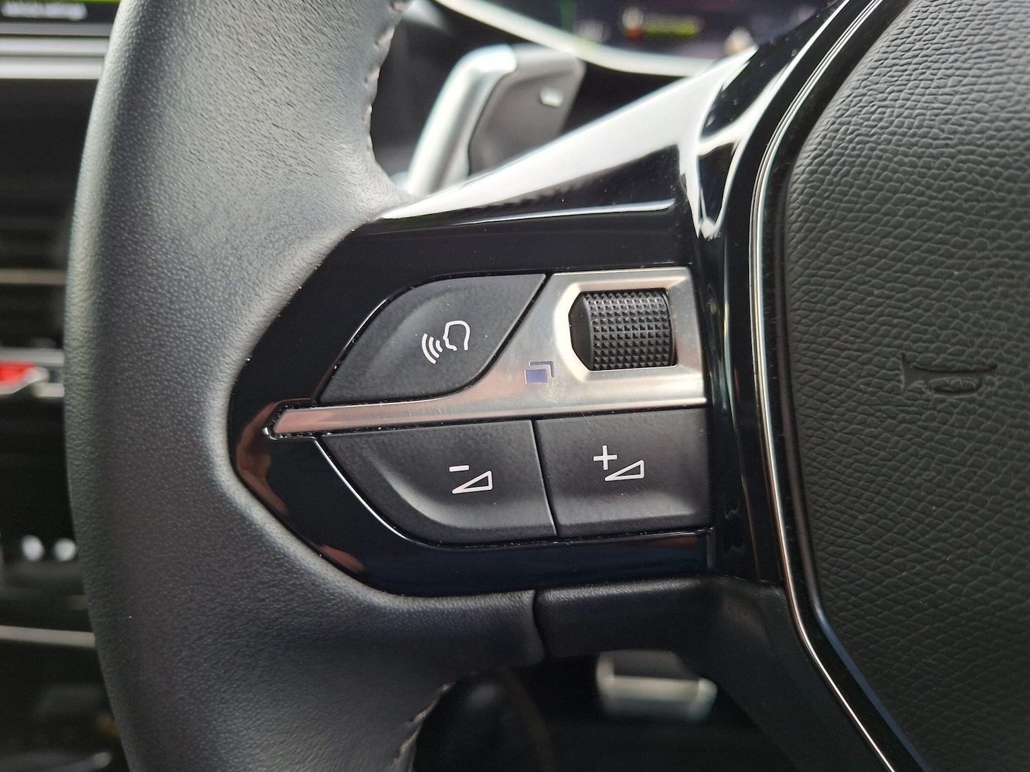 Used Peugeot 2008 2022 for sale - 77413212: Photo 25