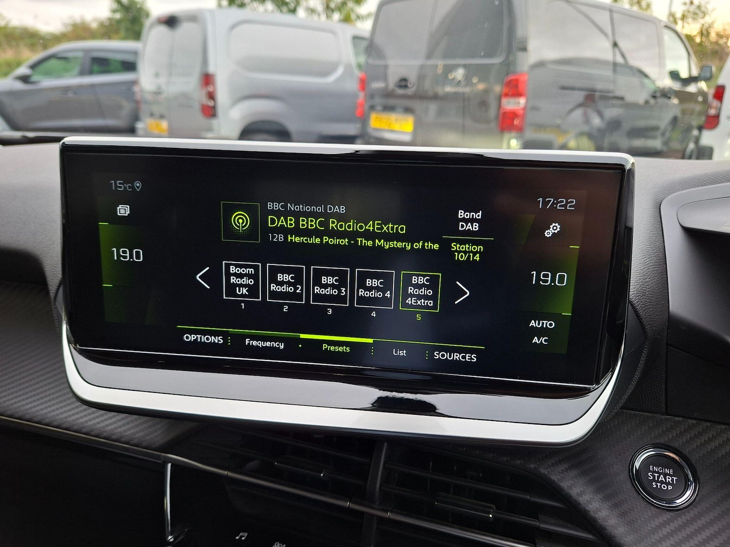 Used Peugeot 2008 2022 for sale - 77413212: Photo 32