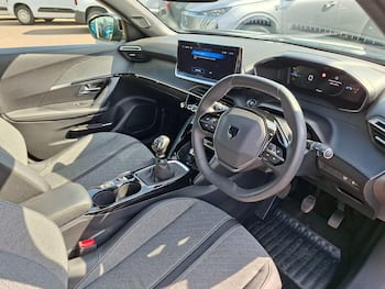 Used Peugeot 2008 2024 for sale - 79669208: Photo