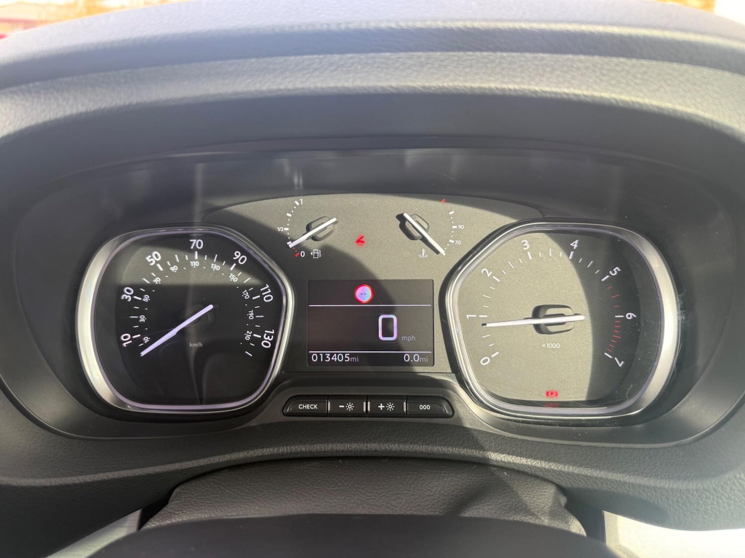 Used Peugeot Traveller 2023 for sale - 77413214: Photo 26