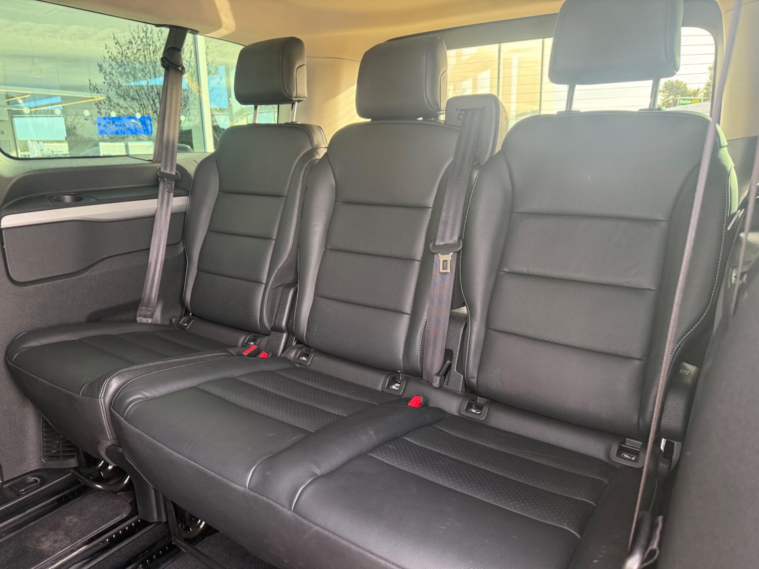 Used Peugeot Traveller 2023 for sale - 77413214: Photo 37