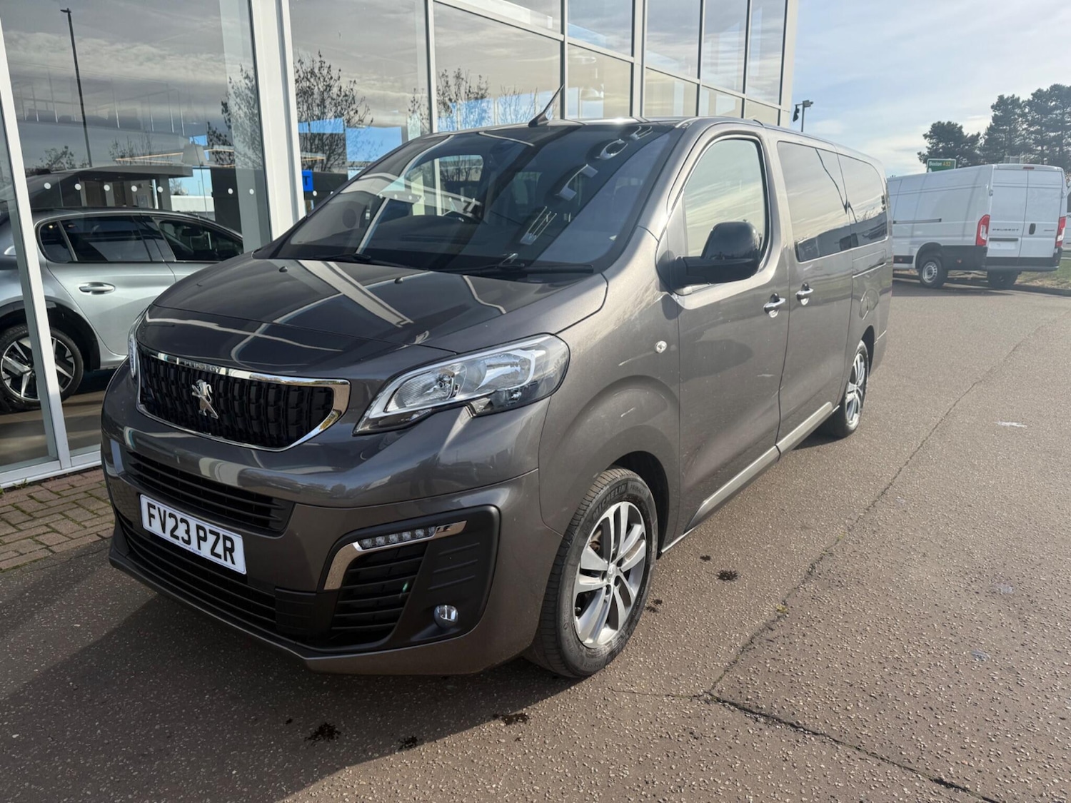 Used Peugeot Traveller 2023 for sale - 77413214: Photo 8