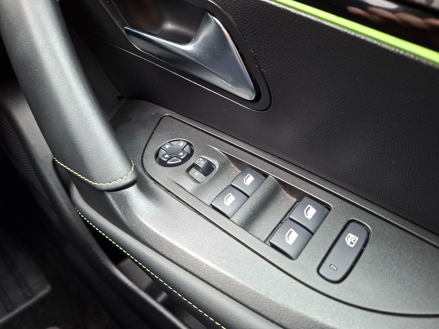 Used Peugeot 2008 2021 for sale - 78100540: Photo 64