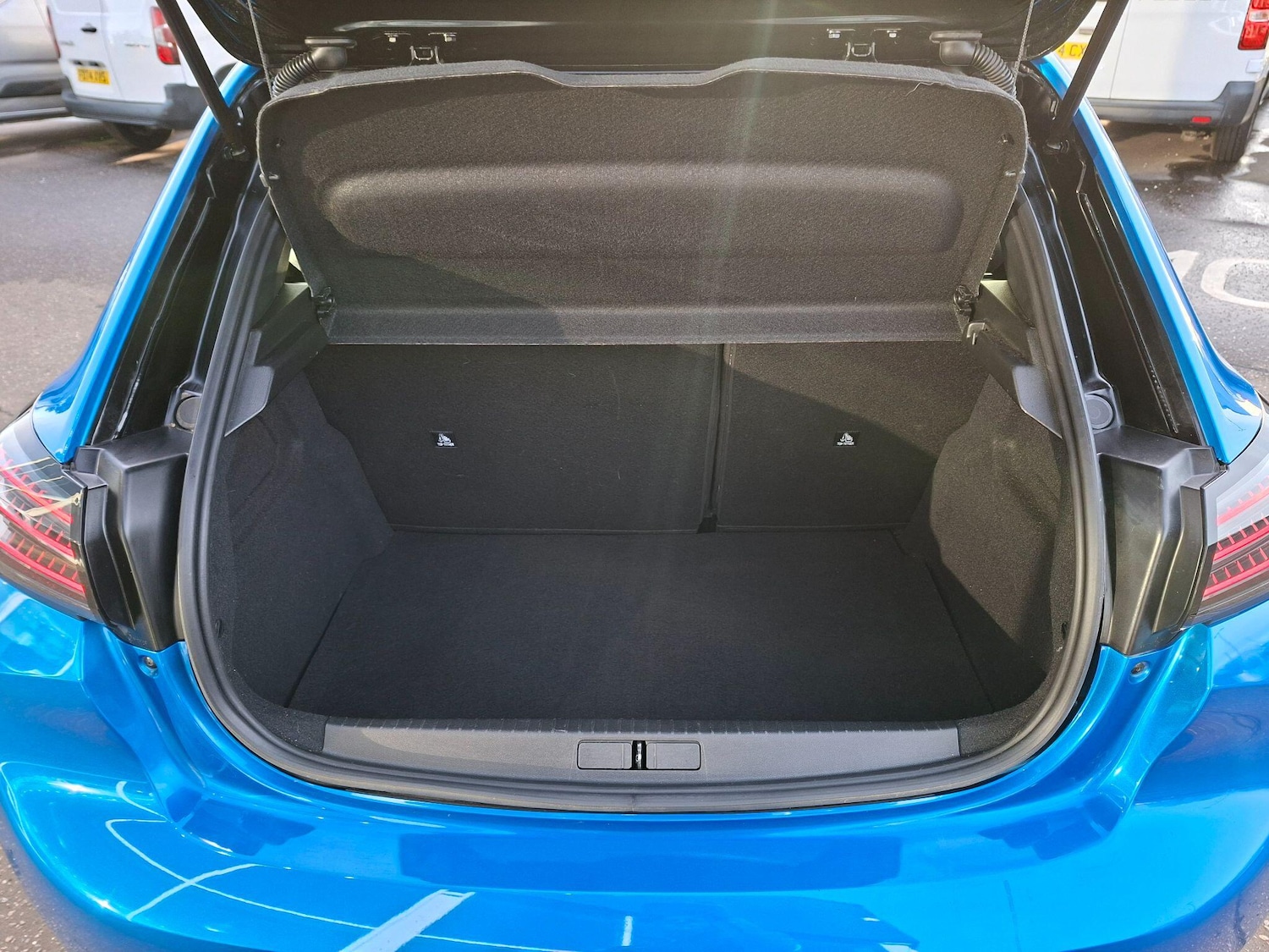 Used Peugeot 208 2024 for sale - 77413201: Photo 48