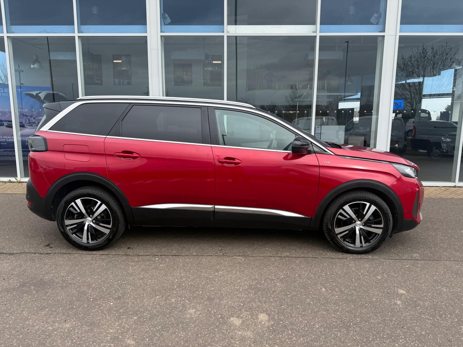 Used Peugeot 5008 2022 for sale - 78006321: Photo 2