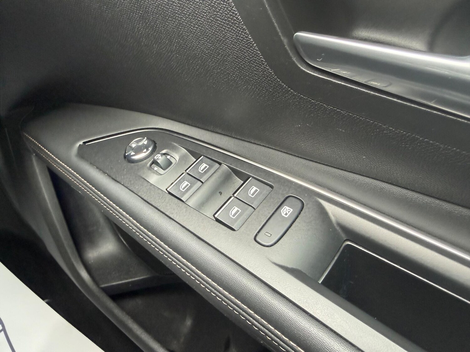 Used Peugeot 5008 2022 for sale - 78006321: Photo 42