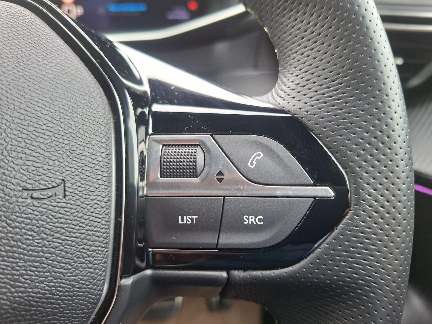 Used Peugeot E-2008 2024 for sale - 77456497: Photo 26