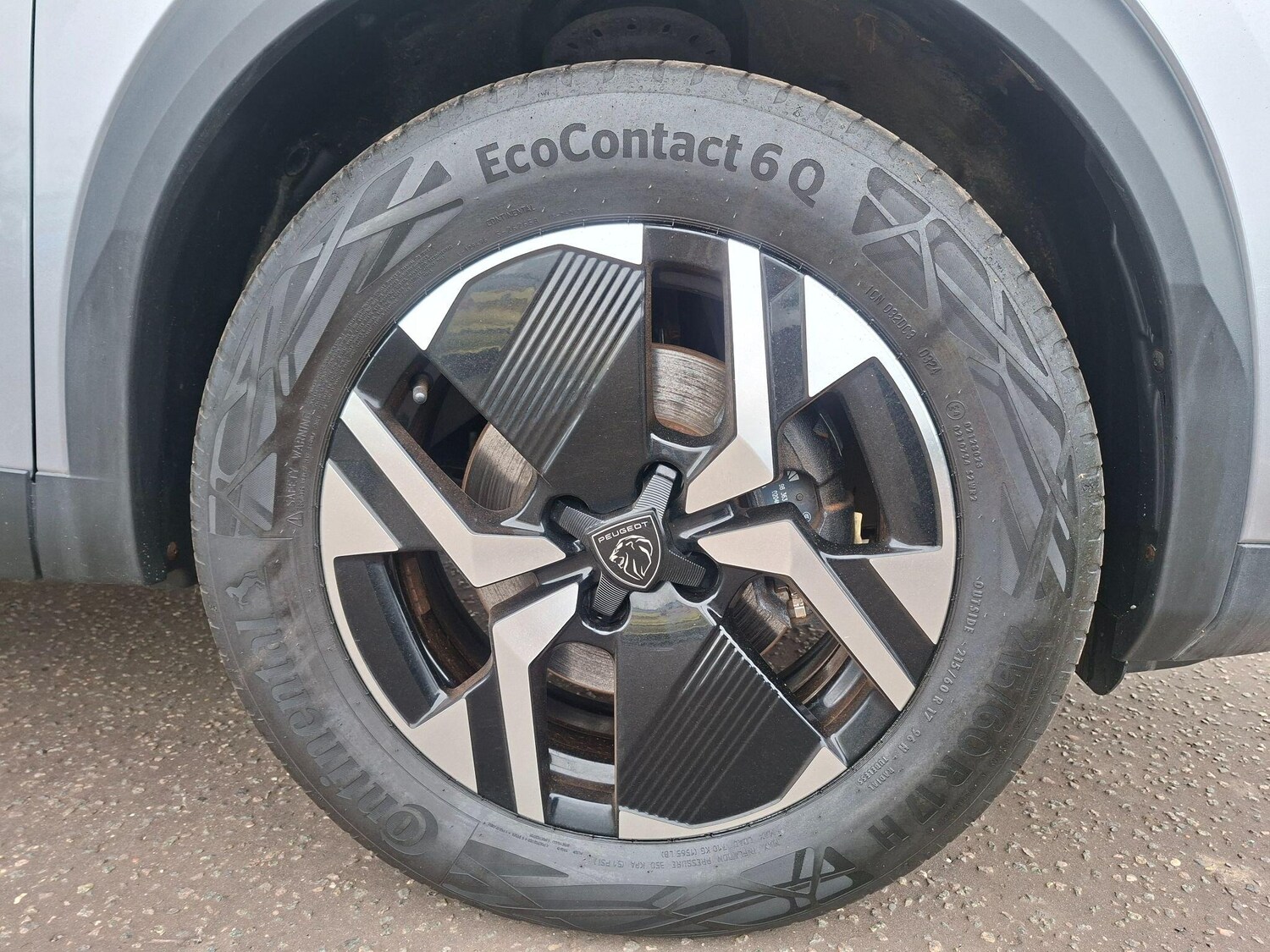 Used Peugeot E-2008 2024 for sale - 77456497: Photo 32