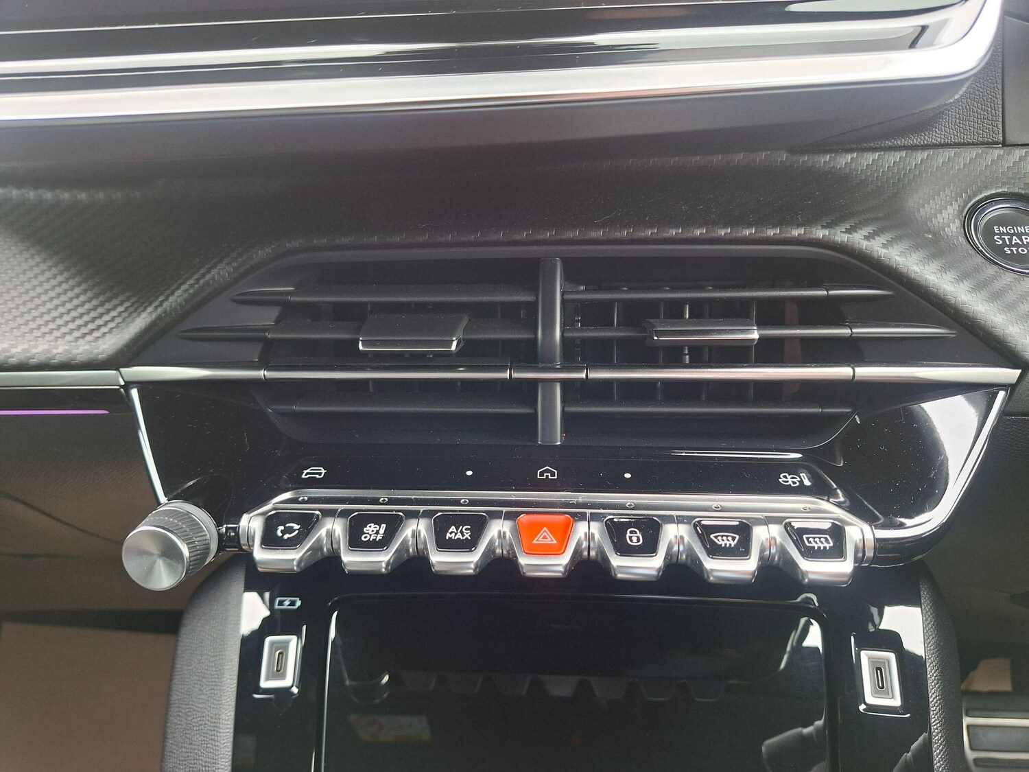 Used Peugeot E-2008 2024 for sale - 77456497: Photo 39