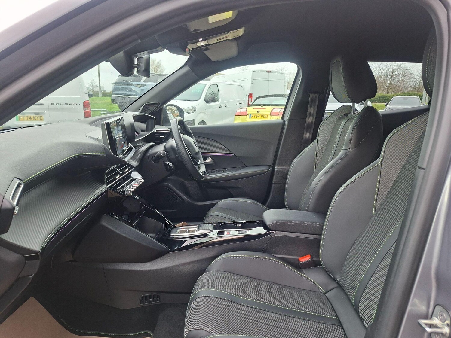 Used Peugeot E-2008 2024 for sale - 77456497: Photo 53