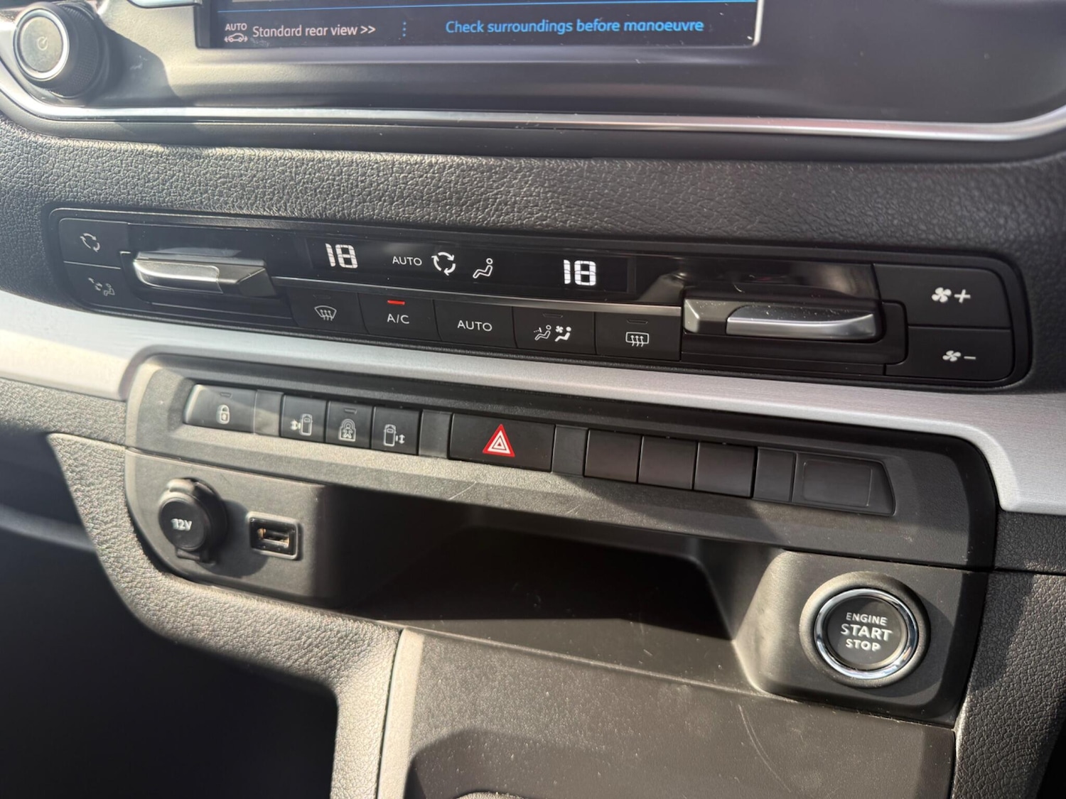 Used Peugeot Traveller 2022 for sale - 78035038: Photo 23