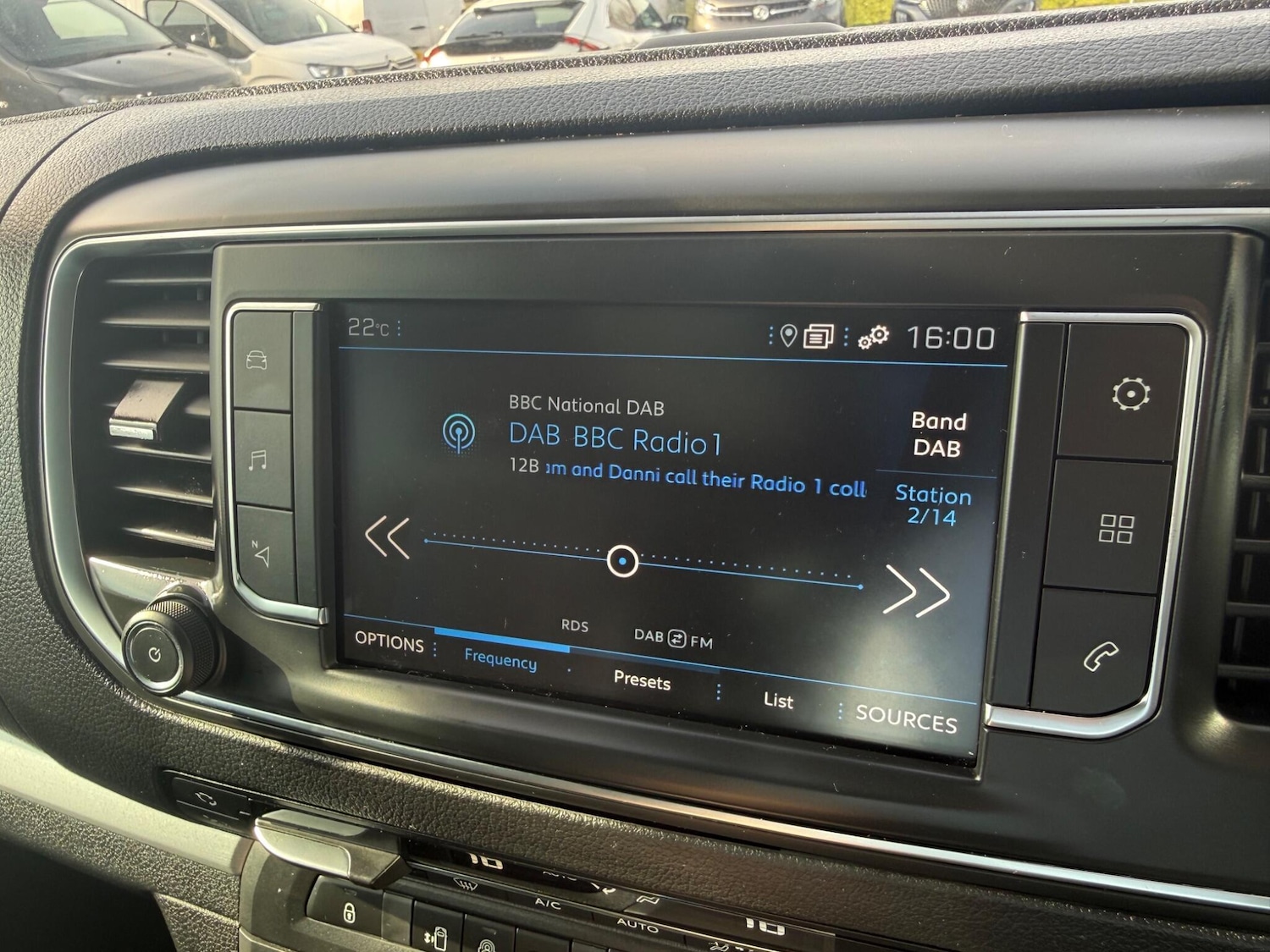 Used Peugeot Traveller 2022 for sale - 78035038: Photo 29