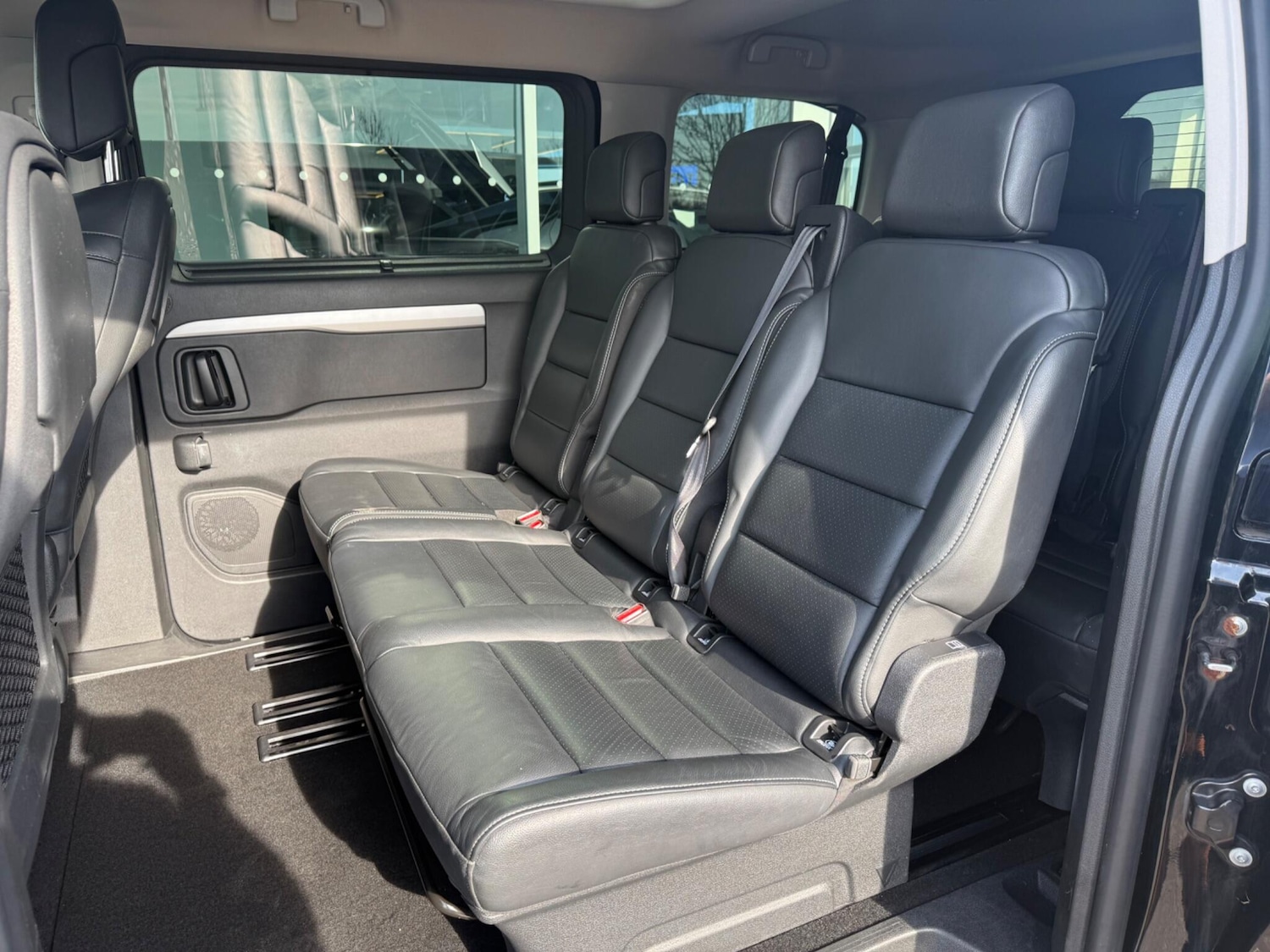 Used Peugeot Traveller 2022 for sale - 78035038: Photo 3